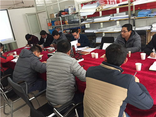 三直召開黨支部大會學(xué)習(xí)十九大精神拓展黨員隊伍